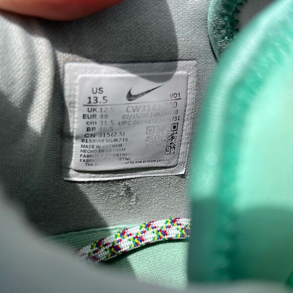 PG 5 “play for the future” basketball shoes main image 7